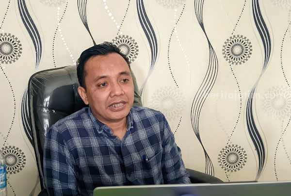 Komisioner KPU Sumenep, Malik Mustafa (foto : Temmy/ beritajatim.com)