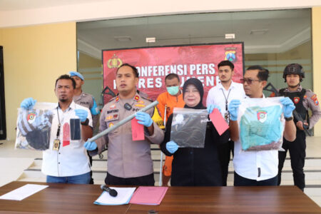 Temukan Chatt Istri dengan Pria Lain, Suami di Sumenep Kalap dan Membunuh