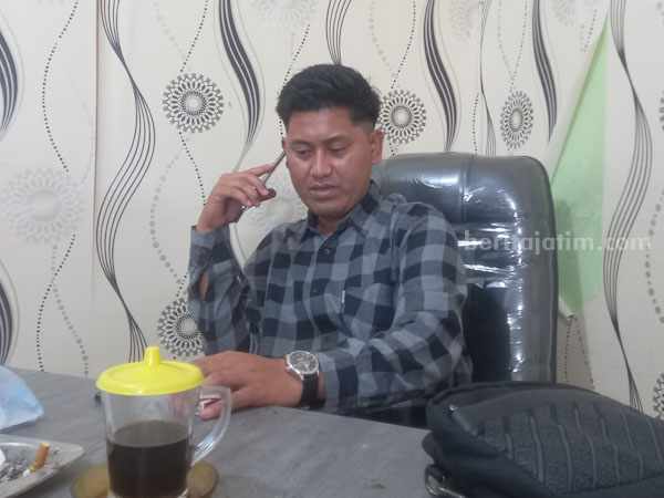 Komisioner KPU Sumenep, Abd. Aziz (foto: Temmy/ beritajatim.com)