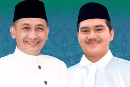 Pasangan Calon (Paslon) Bupati dan Wakil Bupati Tuban H Riyadi-Gus Wafi.