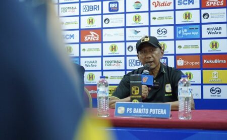 Barito Putera Siap Menantang Persebaya di Stadion GBT Malam Ini Rahmad Darmawan head coach Barito Putera menyebut timnya siap tempur lawan Madura United. Foto: PT LIB