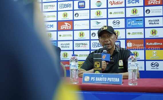 Rahmad Darmawan head coach Barito Putera menyebut timnya siap tempur lawan Madura United. Foto: PT LIB