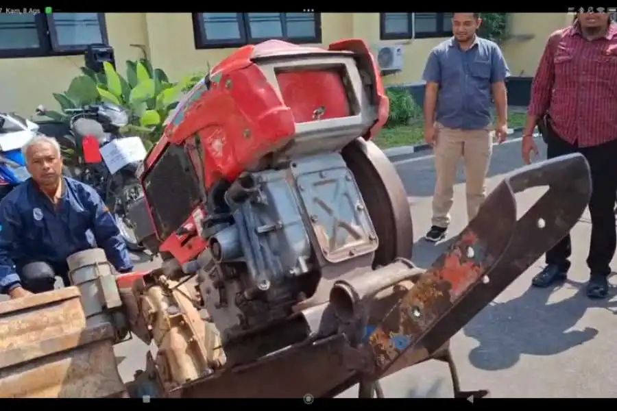 Traktor dan Mesin Diesel Warga Magetan Dikembalikan Polisi Usai Hilang di Sawah