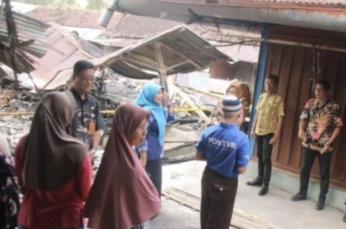 DPPTK Ngawi Catat 4 Los Pasar Gentong Terdampak Kebakaran, Segini Kerugiannya.