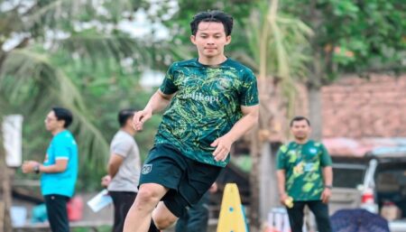 - Setelah menuntaskan pemusatan latihan di Yogyakarta, Persela Lamongan bakal melanjutkan persiapan Liga 2 dengan menggelar latihan di Kabupaten Tuban.