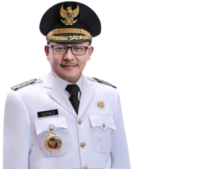 Potret Sutiaji, Wali Kota Malang 2p18-2024 yang dikabarkan duet dengan Tri Rismaharini di Pilgub Jatim 2024. (Instagram/sam.sutiaji)