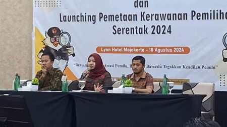 Rapat Koordinasi Berdama Stakeholder dan Launching Pemetaan Kerawanan Pemilihan Kepala Daerah (Pilkada) Serentak 2024 di salah satu hotel di Kota Mojokerto. [Foto : Misti/beritajatim.com]