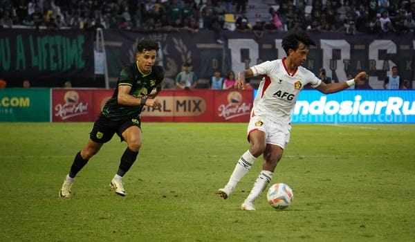 Bruno Moreira saat bertanding melawan Persik Kediri.
