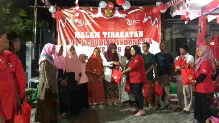 Malam Tirakatan 17 Agustus di Kauman, Laskar Ngawi Tebar Kebaikan