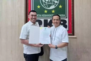 Abah Anton bakal maju bersama Dimyati Ayatulloh.