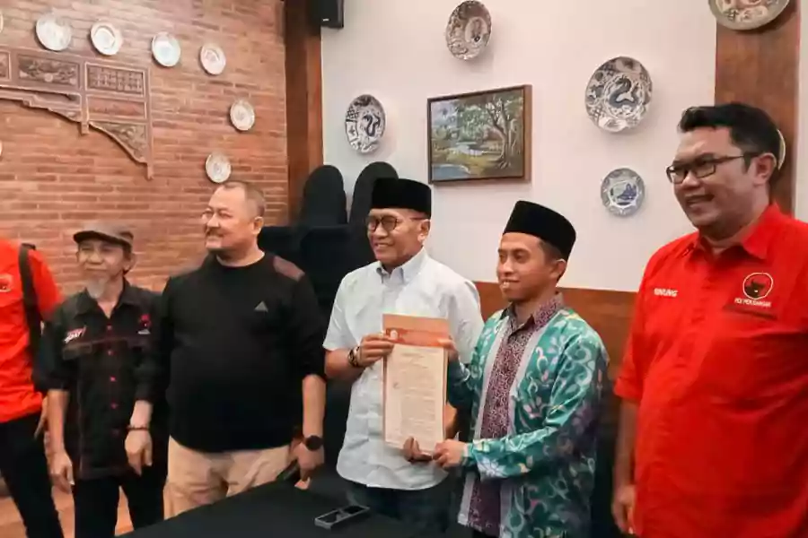 DPP PDIP merekomendasikan Bambang Soekwanto - Mohammad Baqir.