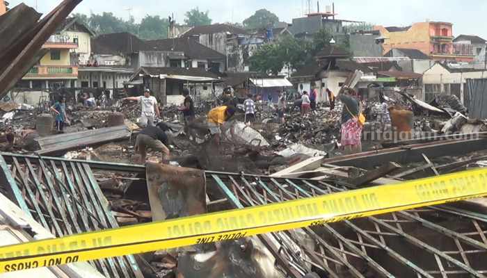2 Tahun Berlalu, Nasib Pembangunan Pasar Kesamben Blitar yang Terbakar Belum Jelas Lokasi Pasar Kesamben Kabupaten Blitar yang terbakar, Selasa (29/9/2022) lalu. (Foto : Winanto/beritajatim.com)