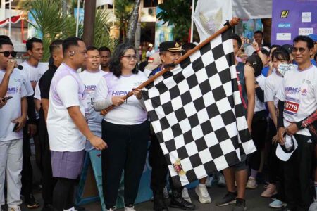 Pj Wali Kota Kediri Berangkatkan HIPMI Merdeka Fun Run