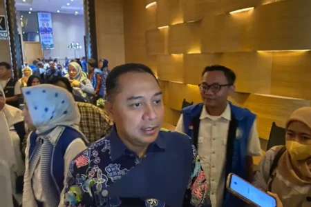 Putusan MK Soal Calon Tunggal Pilkada, Eri Cahyadi: Ya Jalankan foto berita jatim