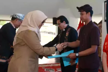 Guru Lintas Agama di Banyuwangi Dapat Insentif.
