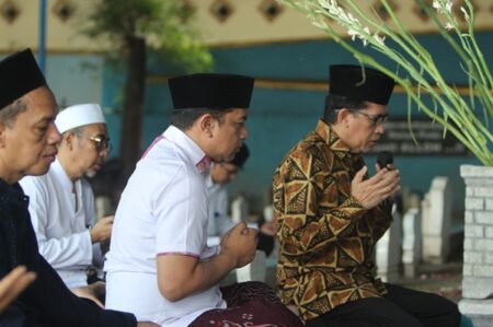 Gus Hans Ceritakan Detik-detik Ditelepon Risma dan Hasto untuk Maju Pilgub Jatim foto beritajatim