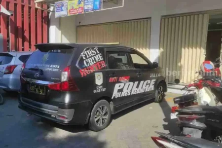 Perampok Bawa Soft Gun dan Parang Satroni Indomaret Raung Kediri foto berita jatim