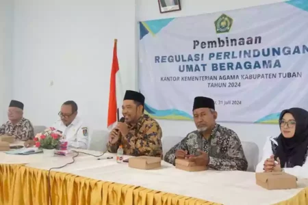 Kemenag Tuban saat menggelar penguatan moderasi beragama. [foto: Diah Ayu/beritajatim.com]
