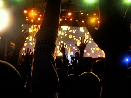 Wow! Ada 5 Konser Besar di Surabaya di Agustus Ini, Sudah Amanin Tiketnya?