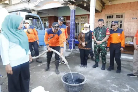 Kekeringan Meluas, Sembilan Desa di Blitar Krisis Air Bersih foto berita jatim