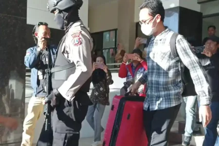 KPK: Tak Ada Pejabat Pemprov Jatim atau Pensiunan yang Diamankan foto berita jatim