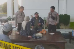 Rumah Mantan Kades di Sampang Digeruduk Warga foto berita jatim