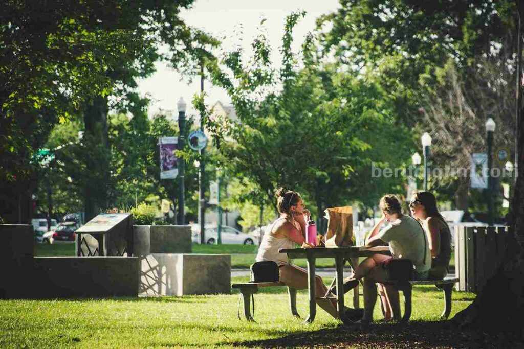 Ilustrasi wisata outdoor di Surabaya. (Brett Sayles/pexels.com)