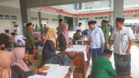 Konferwil NU di Jombang Kukuhkan Gus Kikin Sebagai Ketua PWNU Jatim? foto beritajatim