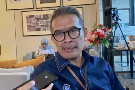 Rektor Unirow Tuban Dr. Warli. [foto: Diah Ayu/beritajatim.com]