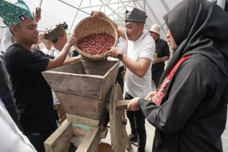 Nikmatnya Kopi Banyuwangi, Produk Lokal X-Baroe Nikmatnya Kopi Banyuwangi, Produk Lokal X-Baroe