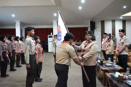 Pj Wali Kota Kediri Lepas Kontingen Peran Saka Daerah Jatim 2024