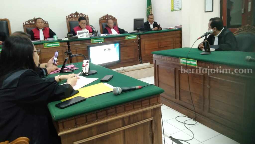 Persidangan Pencabulan Yang Digelar Secara Online di PN Surabaya.