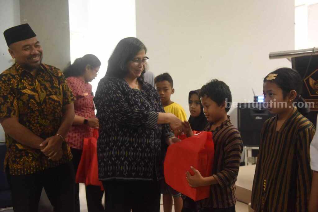 Pj Wali Kota Kediri beri arahan guru pendamping khusus sekolah Inklusi.