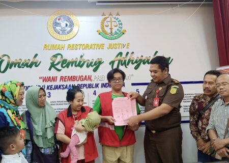 Kejari Surabaya Hentikan Kasus Bayi Yang Ditinggalkan Orangtuanya Karena Ekonomi