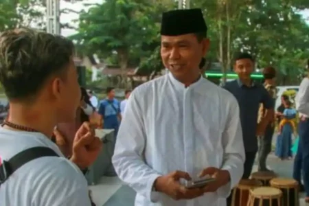 Ali Ruchi: dari Karir, Prestasi hingga Status Bandara Internasional Banyuwangi foto berita jatim