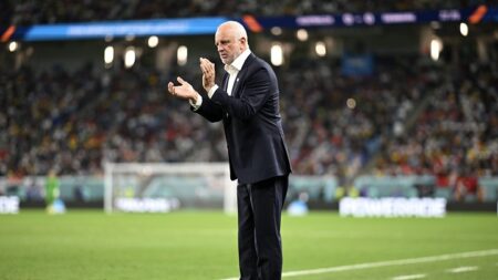 Pelatih Australia Akui Putuskan Mundur Setelah Seri Lawan Indonesia