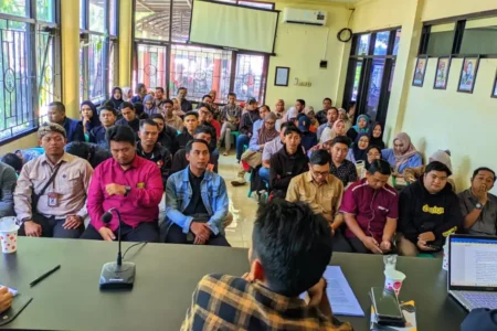 Rekrutmen PTPS Dibuka, Bawaslu Bondowoso Ingatkan Taat Aturan foto berita jatim