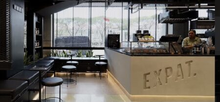 Begini Sensasi Ngopi Expat Roasters di Hokky Buah Citraland Surabaya