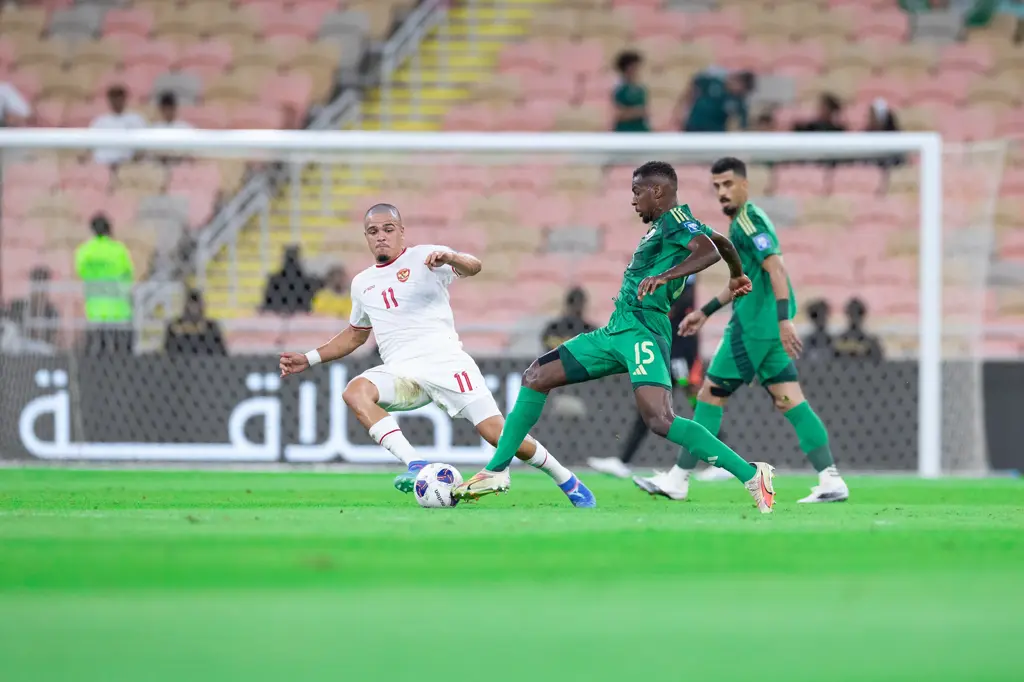 Ragnar Oratmangoen mencetak satu gol ketika Indonesia menahan imbang Arab Saudi dengan skor 1-1 di Stadion King Abdullah Sports City, Jeddah pada Jumat (6/9/2024) dini hari WIB. [Foto: FIFA]