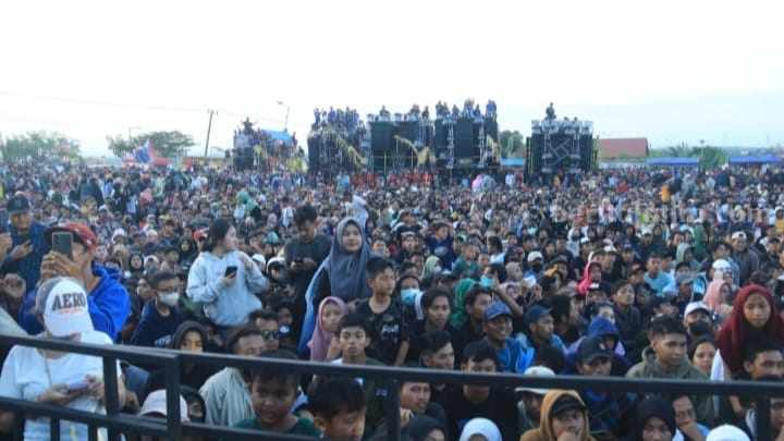 20 Truk Sound Horeg Ramaikan Karnaval di Mojokerto