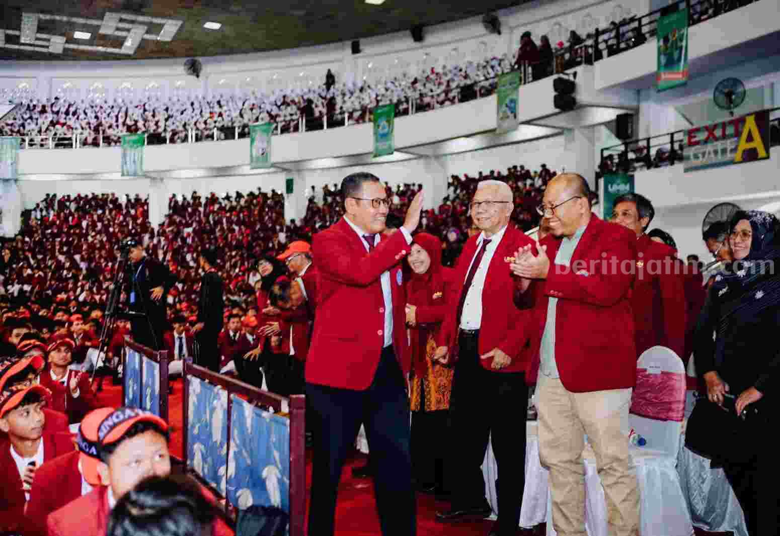 Rektor UMM di hadapan Maba UMM. (Foto: Istimewa)