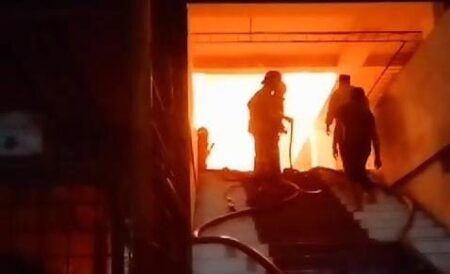 Ada Parkiran Mobil di Lantai 3, Sempat Terdengar Ledakan saat Pasar Comboran Terbakar