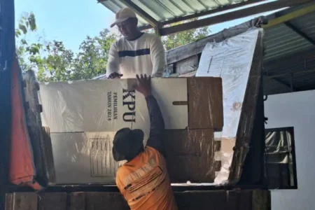 KPU Magetan Terima 100 Persen Logistik Kotak Suara Pilkada 2024