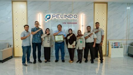 TPS Surabaya Raih Penghargaan Wajib Pajak Teladan Ketiga Kalinya
