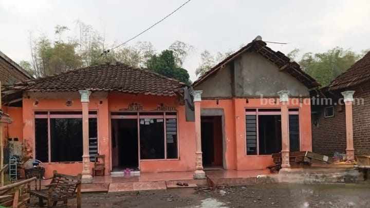 Rumah di Dusun Sudimoro RT 02 RW 02, Desa Sampang Agung, Kecamatan Kutorejo, Kabupaten Mojokerto. [Foto: ist]