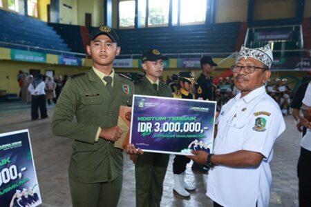 Lomba Kreasi Baris Berbaris Banyuwangi Selesai, Berikut Para Pemenangnya foto beritajatim