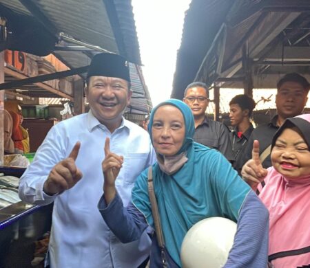 Cabup Petahana Hendy Siswanto Awali Kampanye Pilkada Jember di Pasar Rambipuji
