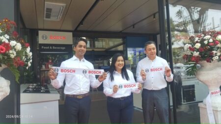 Bosch Home Appliances saat membuka Home Experience Center terbarunya di Surabaya.