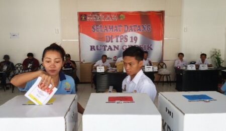 KPU Gresik Segera Tetapkan DPT Pilkada 2024 foto beritajatim