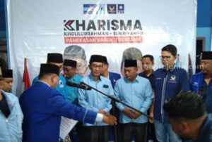 Alasan Pilih Pasangan KHARISMA, Politisi Nasdem: Ideal dan Representatif untuk Pamekasan Pasangan KH Kholilurrahman dan Sukriyanto saat Deklarasi KHARISMA bersama Parpol Pendukung di Pamekasan.
